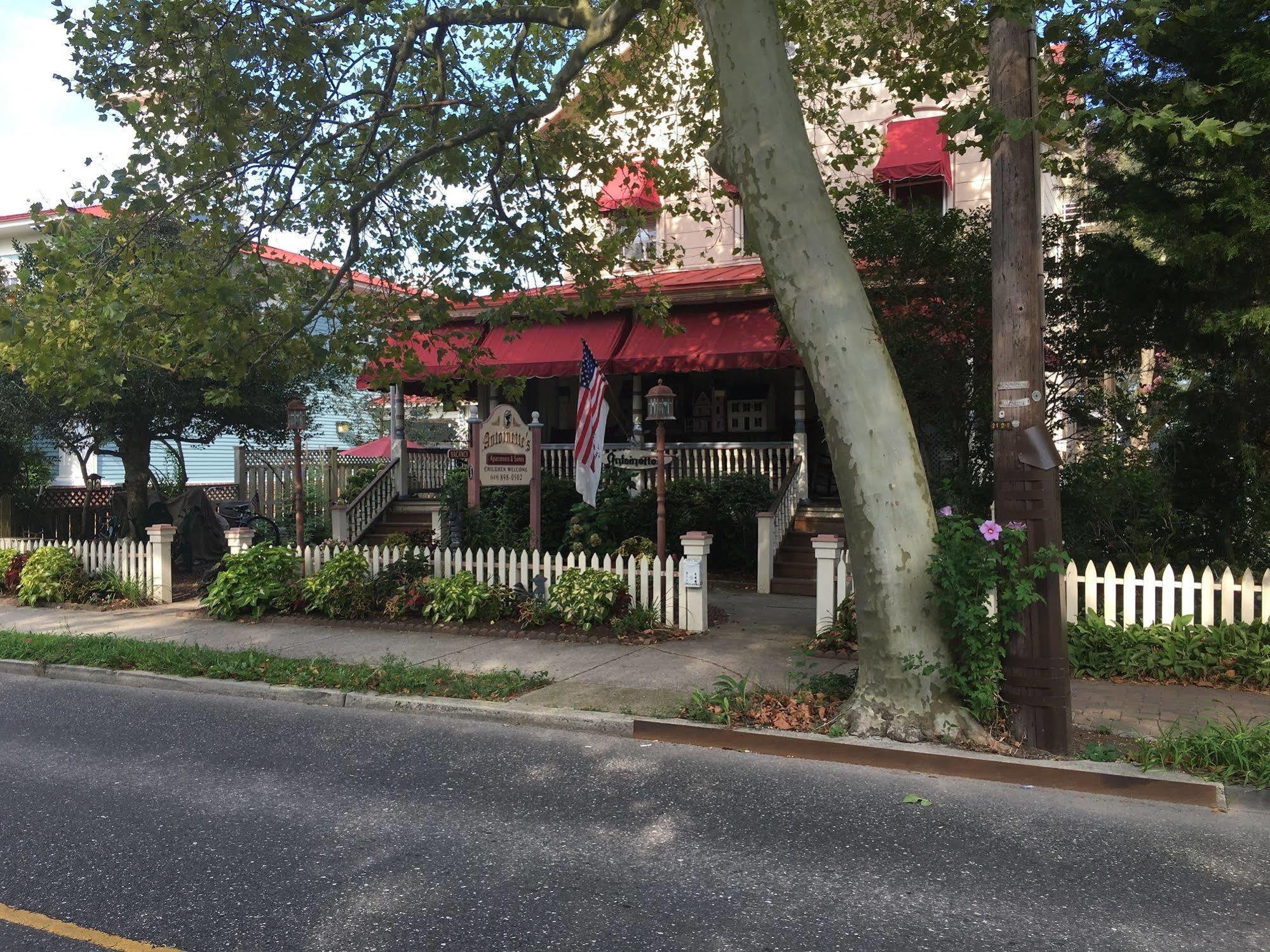 Antoinette'S Apartments & Suites Cape May Exteriör bild
